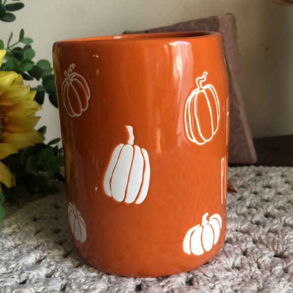Rae Dunn HELLO PUMPKIN Coffee Mug - Picture 4 of 6